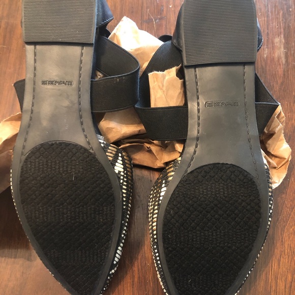 Rampage Black with Woven detail Flats size 7 1/2 - Picture 4 of 4